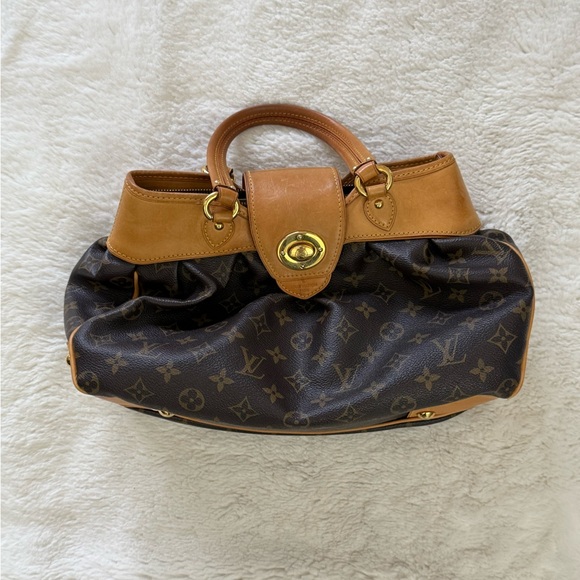 Louis Vuitton Boetie Purse - Picture 13 of 15